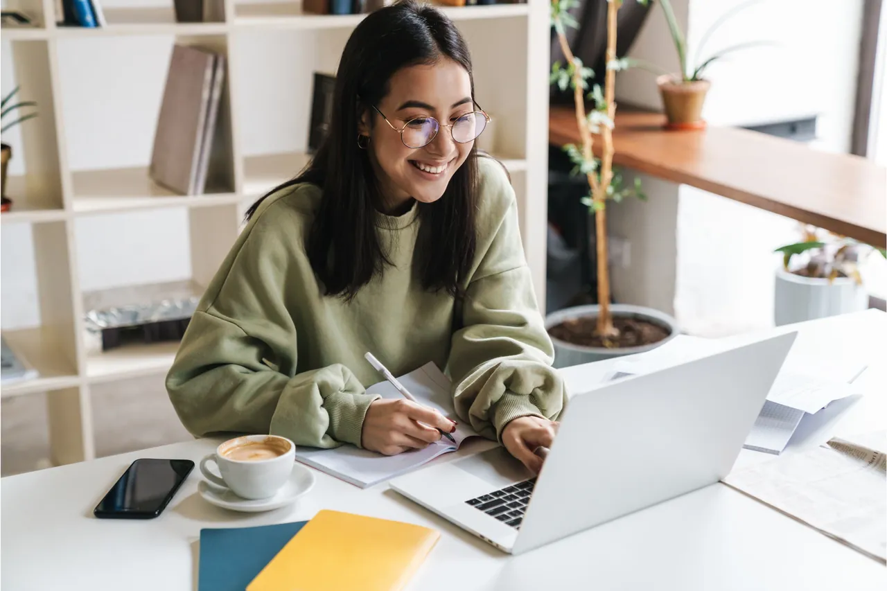 Comparaison des stratégies inbound et outbound de génération de leads B2B